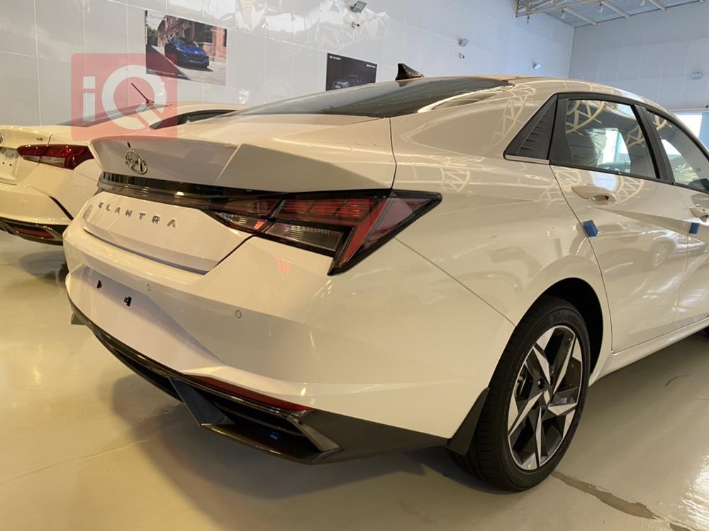هیوندای ئەلەنترا